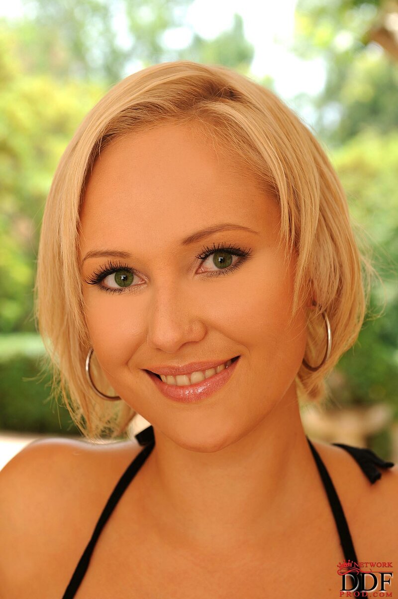 Катерина, 24 года, 1 размер груди