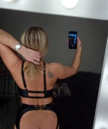 Людмила, 39 лет, 3 размер груди